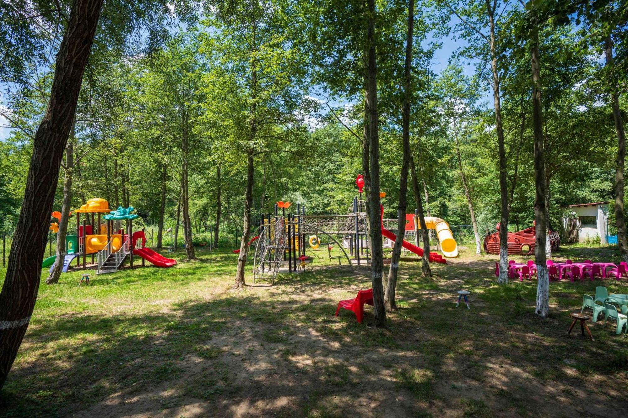 Marabou Resort Brasov Exterior photo